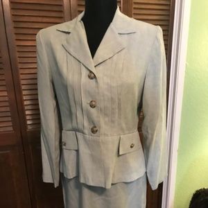 Vintage Pale green Suiit